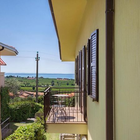 Apartment Prefontana With Pool Бардолино Екстериор снимка